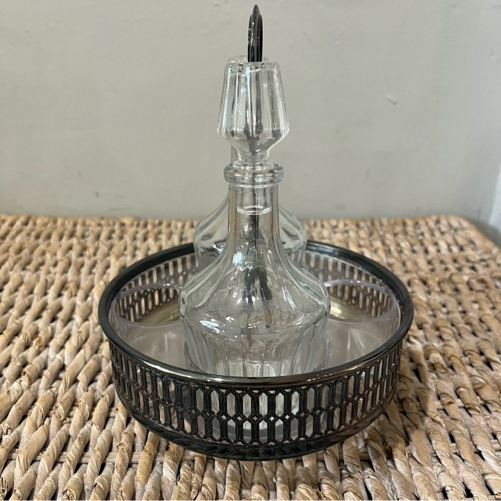 Antique Vintage Cruet Set~ Oil, Vinegar Silver Plated Holder Set 7” tall - Picture 5 of 9